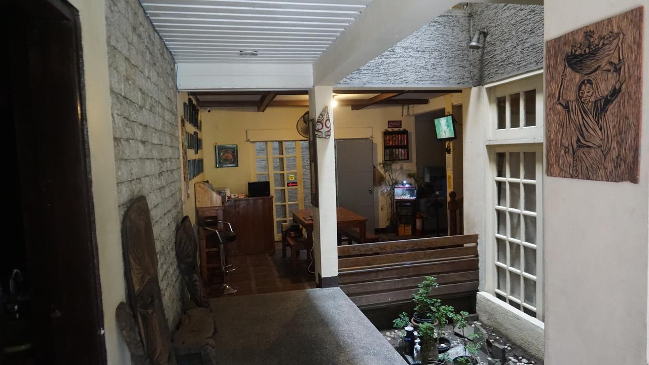Kamuning Transient Hostel Кесон-Сіті Екстер'єр фото